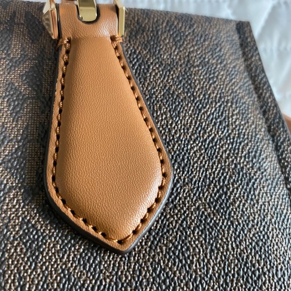 MK Michael Kors Medium Logo Satchel - Picture 5 of 14